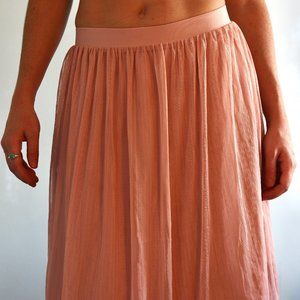 uniqlo pink flowy skirt